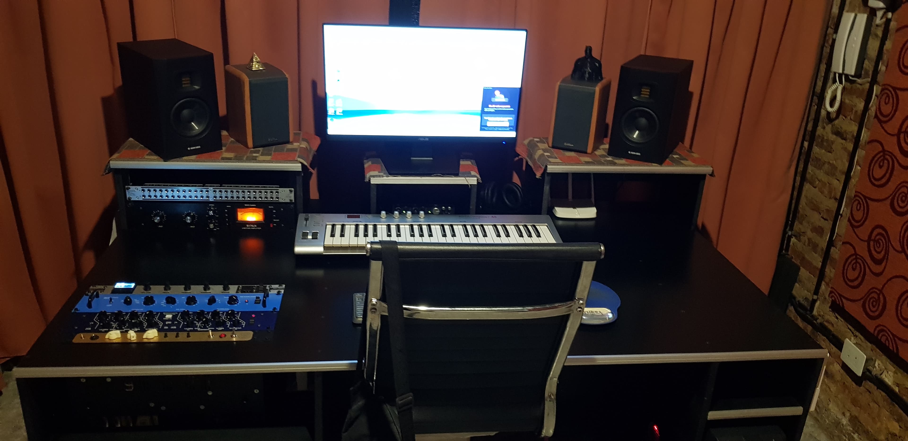 Construcción de un escritorio a medida para maximizar el estudio